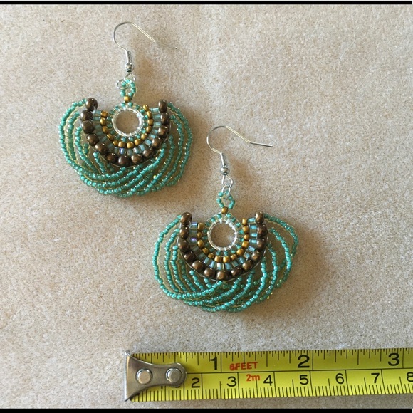 💼Hand Crafted Loopy Beaded Earrings💼 - Picture 6 of 6